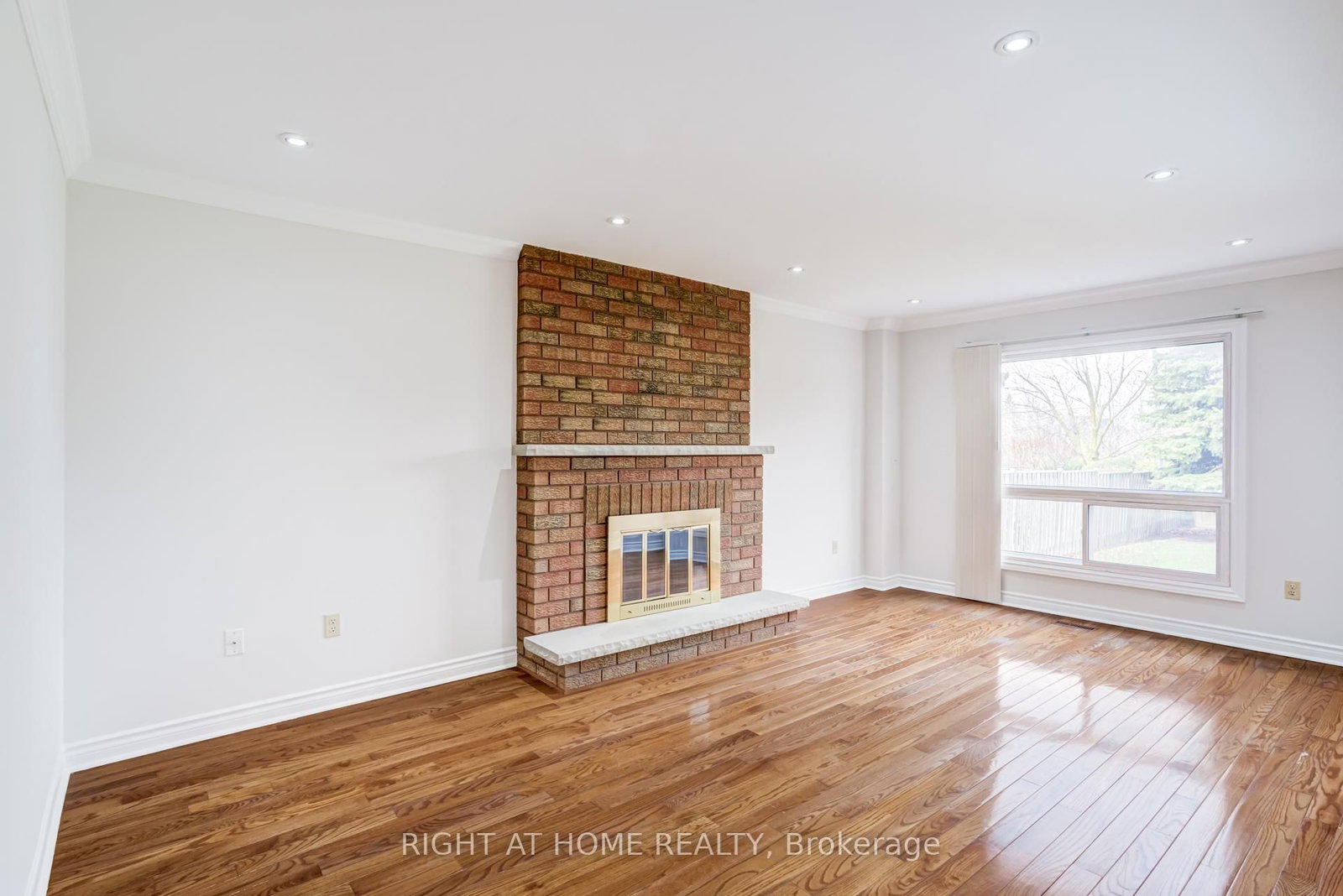 Detached House for sale at 46 Hewlett Crescent, Markham, Ontario, L3P 7J8 - Markville - MLS: N13009654