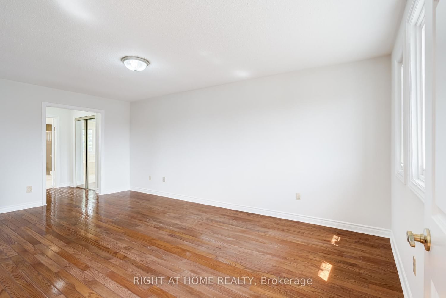 Detached House for sale at 46 Hewlett Crescent, Markham, Ontario, L3P 7J8 - Markville - MLS: N13009654