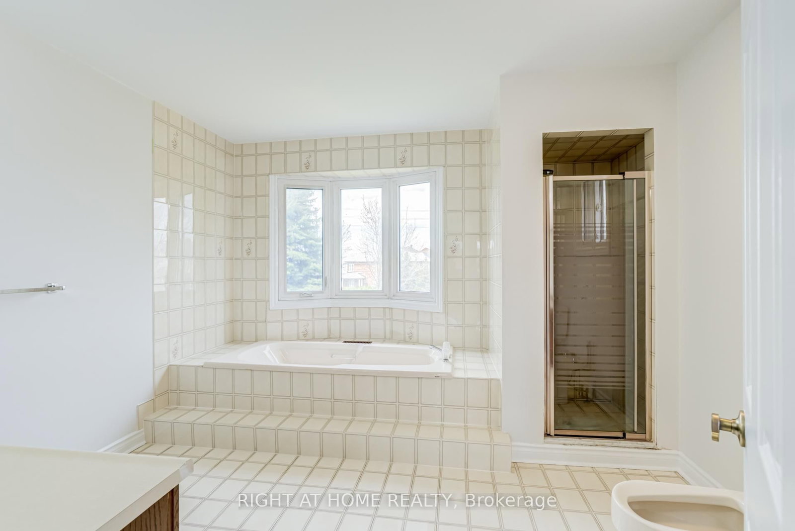 Detached House for sale at 46 Hewlett Crescent, Markham, Ontario, L3P 7J8 - Markville - MLS: N13009654