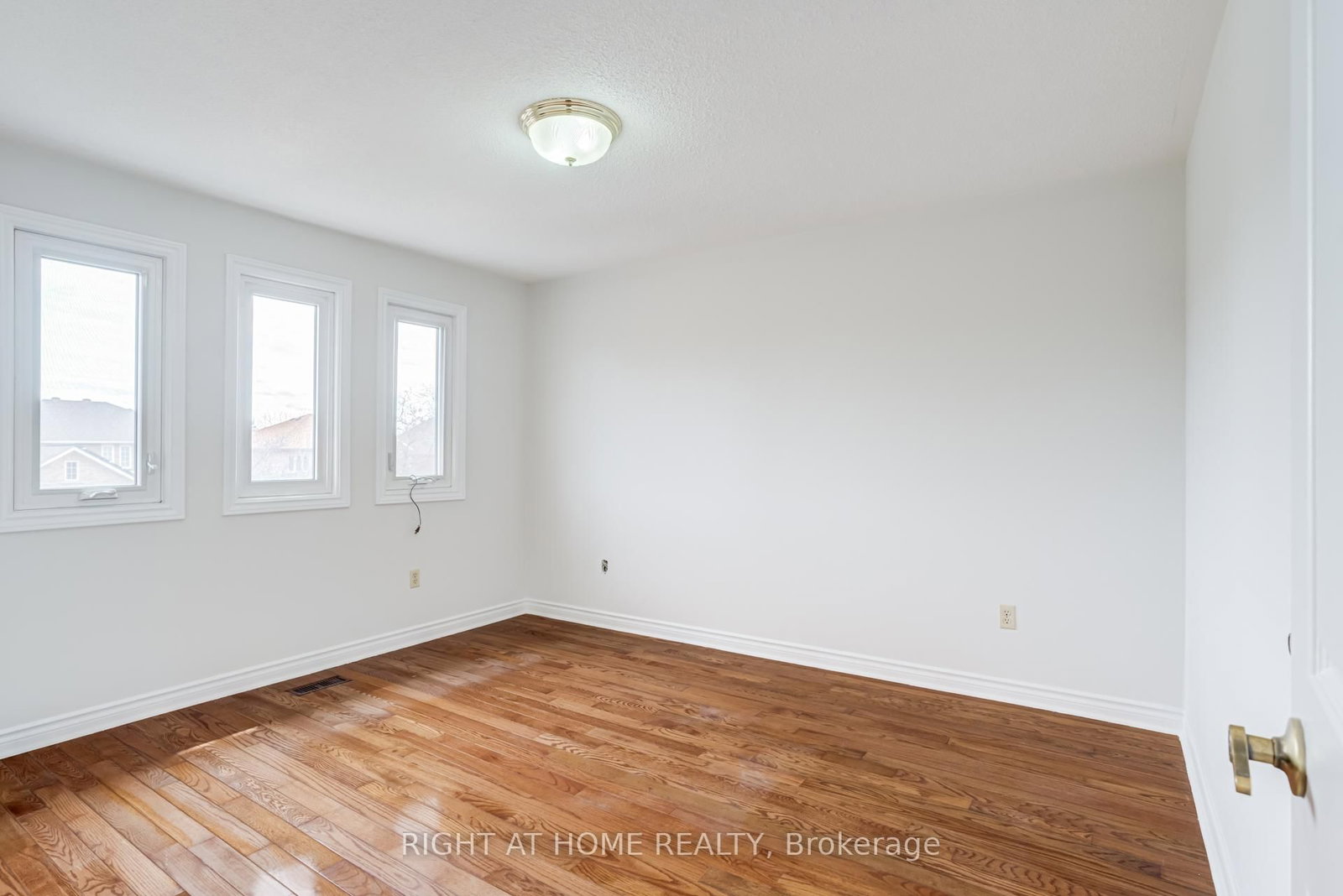 Detached House for sale at 46 Hewlett Crescent, Markham, Ontario, L3P 7J8 - Markville - MLS: N13009654