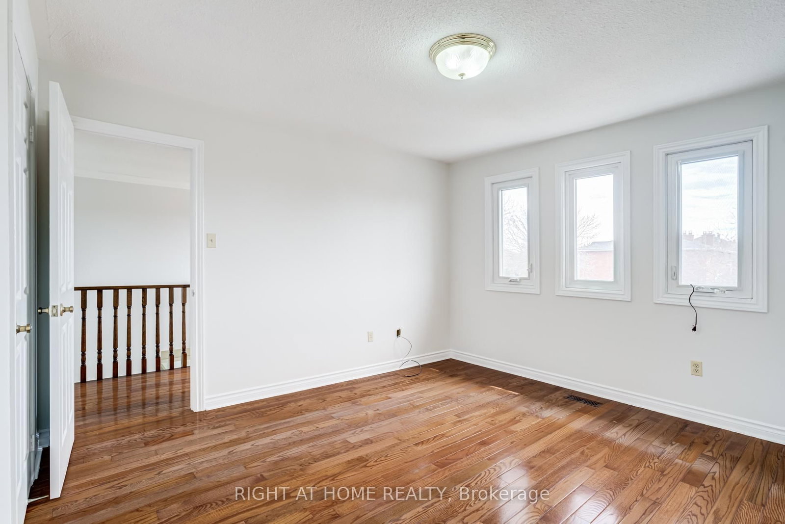 Detached House for sale at 46 Hewlett Crescent, Markham, Ontario, L3P 7J8 - Markville - MLS: N13009654