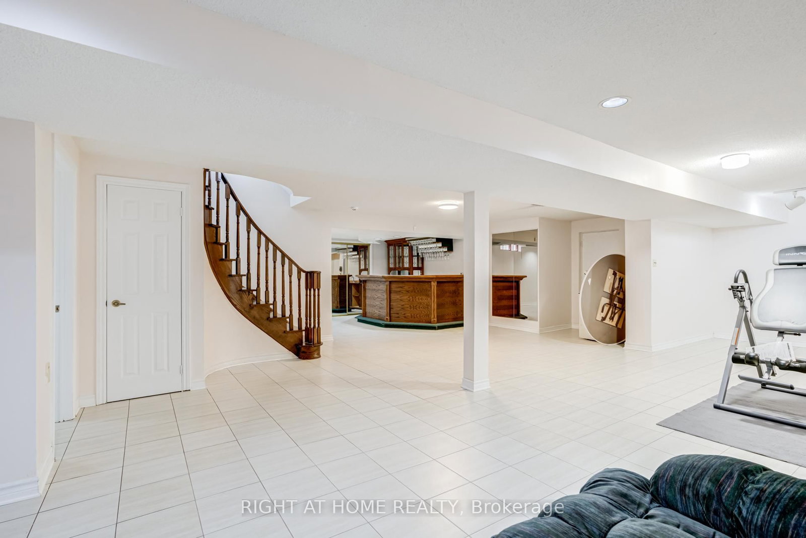 Detached House for sale at 46 Hewlett Crescent, Markham, Ontario, L3P 7J8 - Markville - MLS: N13009654