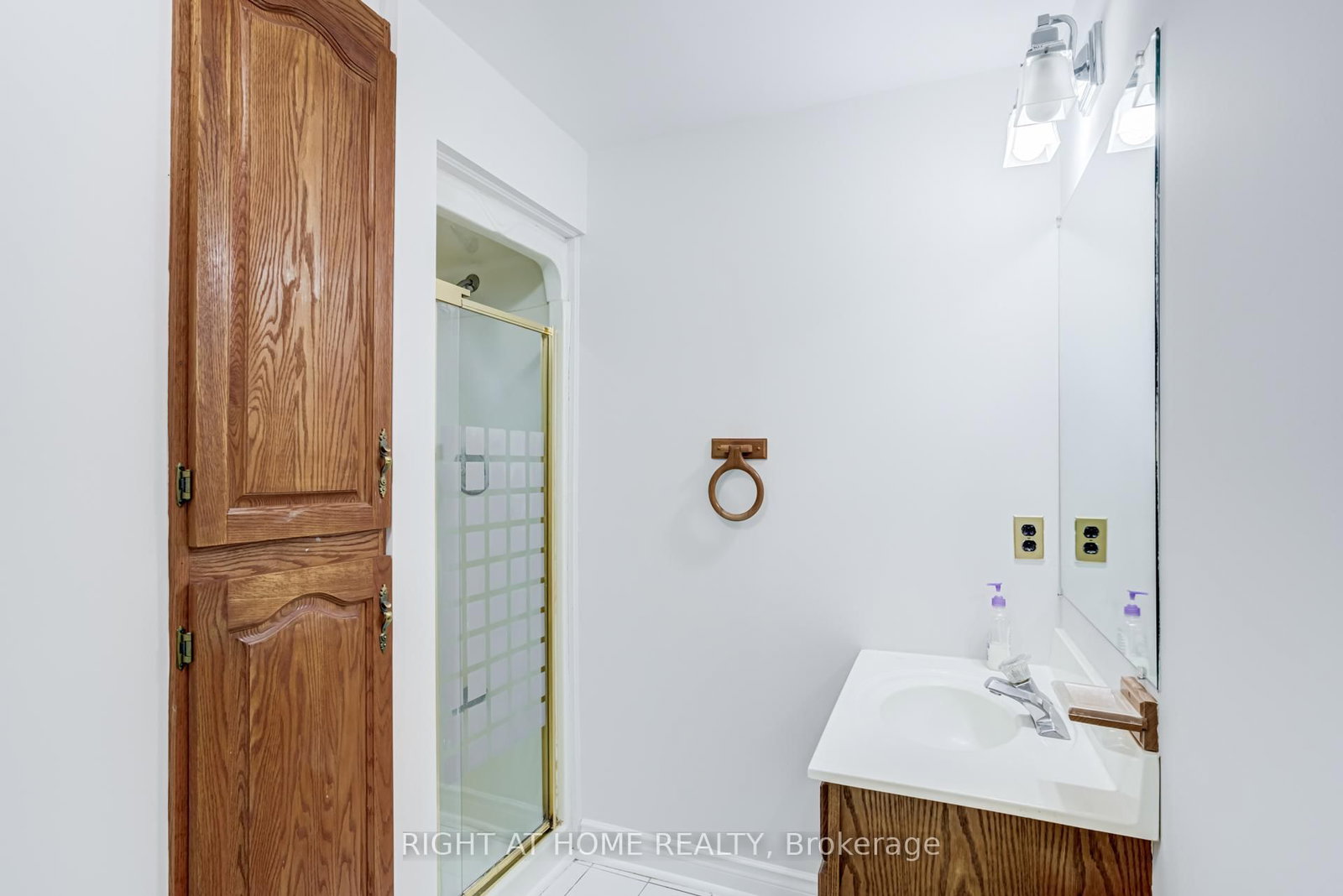 Detached House for sale at 46 Hewlett Crescent, Markham, Ontario, L3P 7J8 - Markville - MLS: N13009654