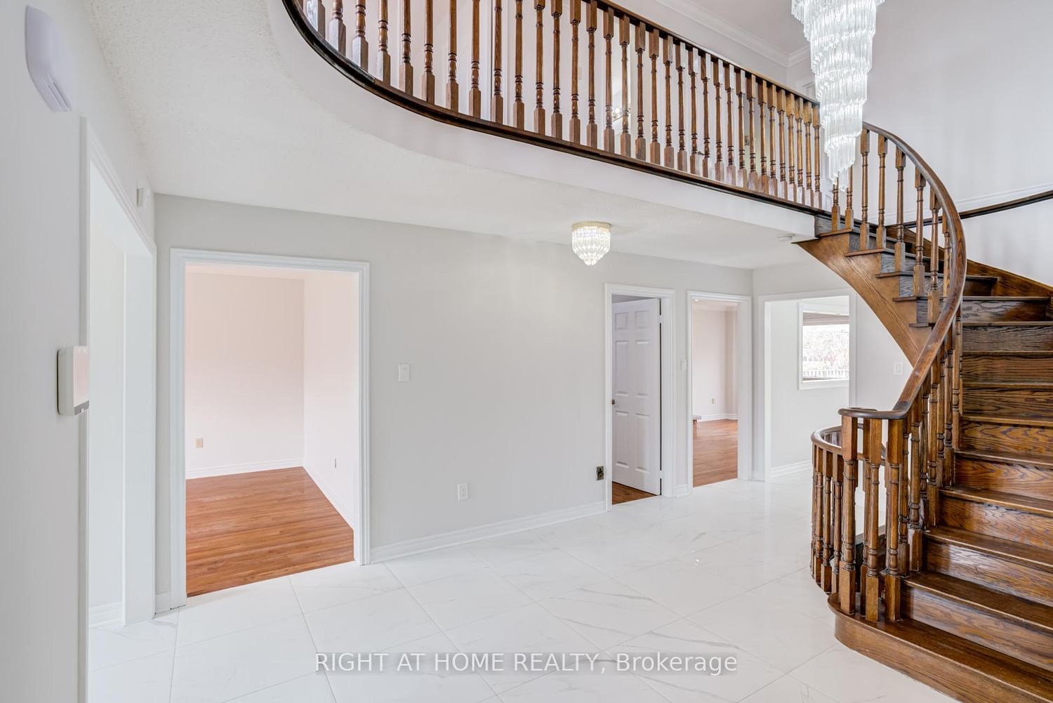 Detached House for sale at 46 Hewlett Crescent, Markham, Ontario, L3P 7J8 - Markville - MLS: N13009654