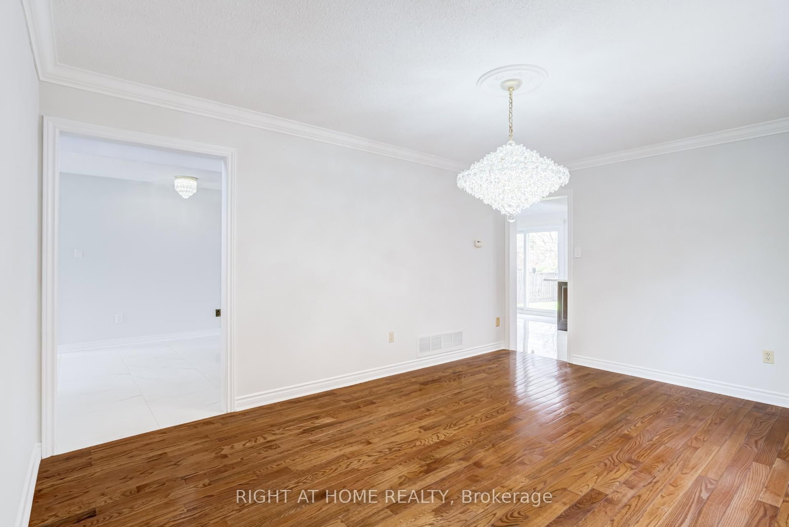 Detached House for sale at 46 Hewlett Crescent, Markham, Ontario, L3P 7J8 - Markville - MLS: N13009654