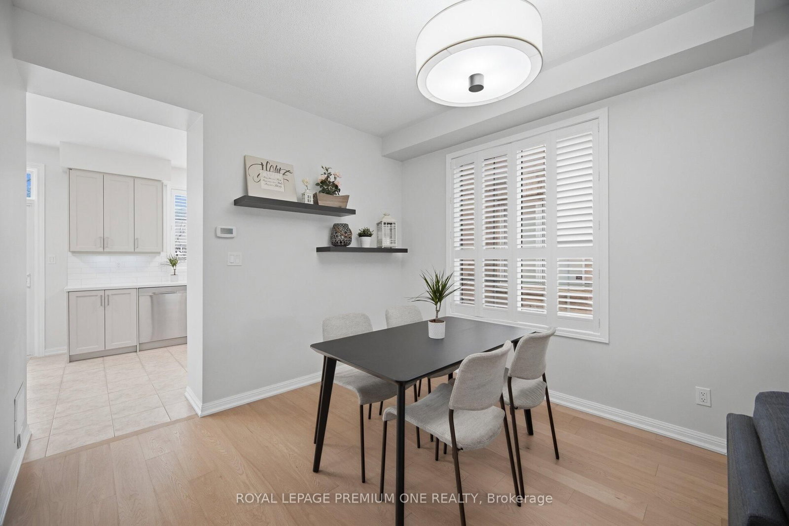 Detached House for sale at 21 Ocean Avenue, Vaughan, Ontario, L6A 2X7 - Vellore Village - MLS: N13009658