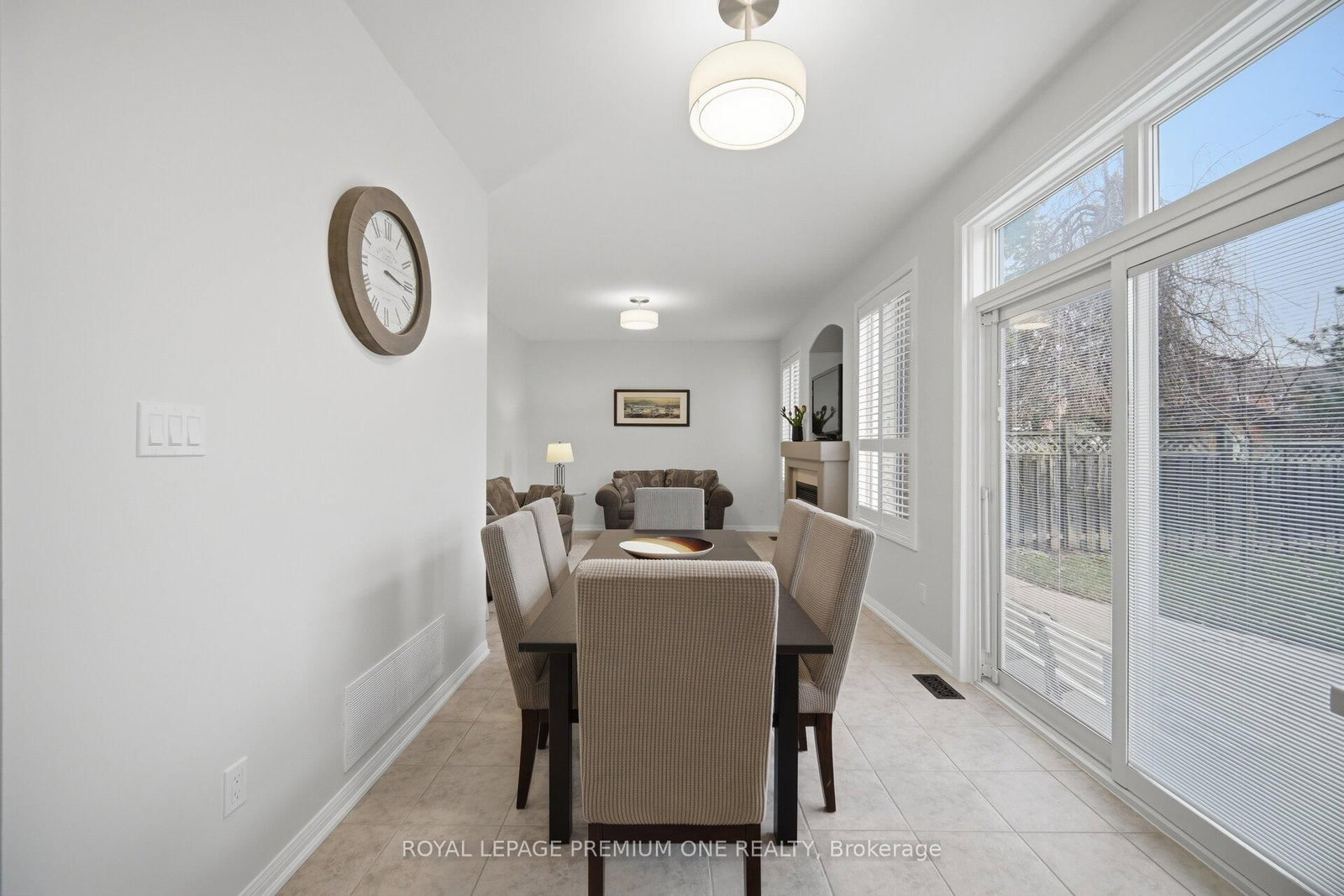 Detached House for sale at 21 Ocean Avenue, Vaughan, Ontario, L6A 2X7 - Vellore Village - MLS: N13009658