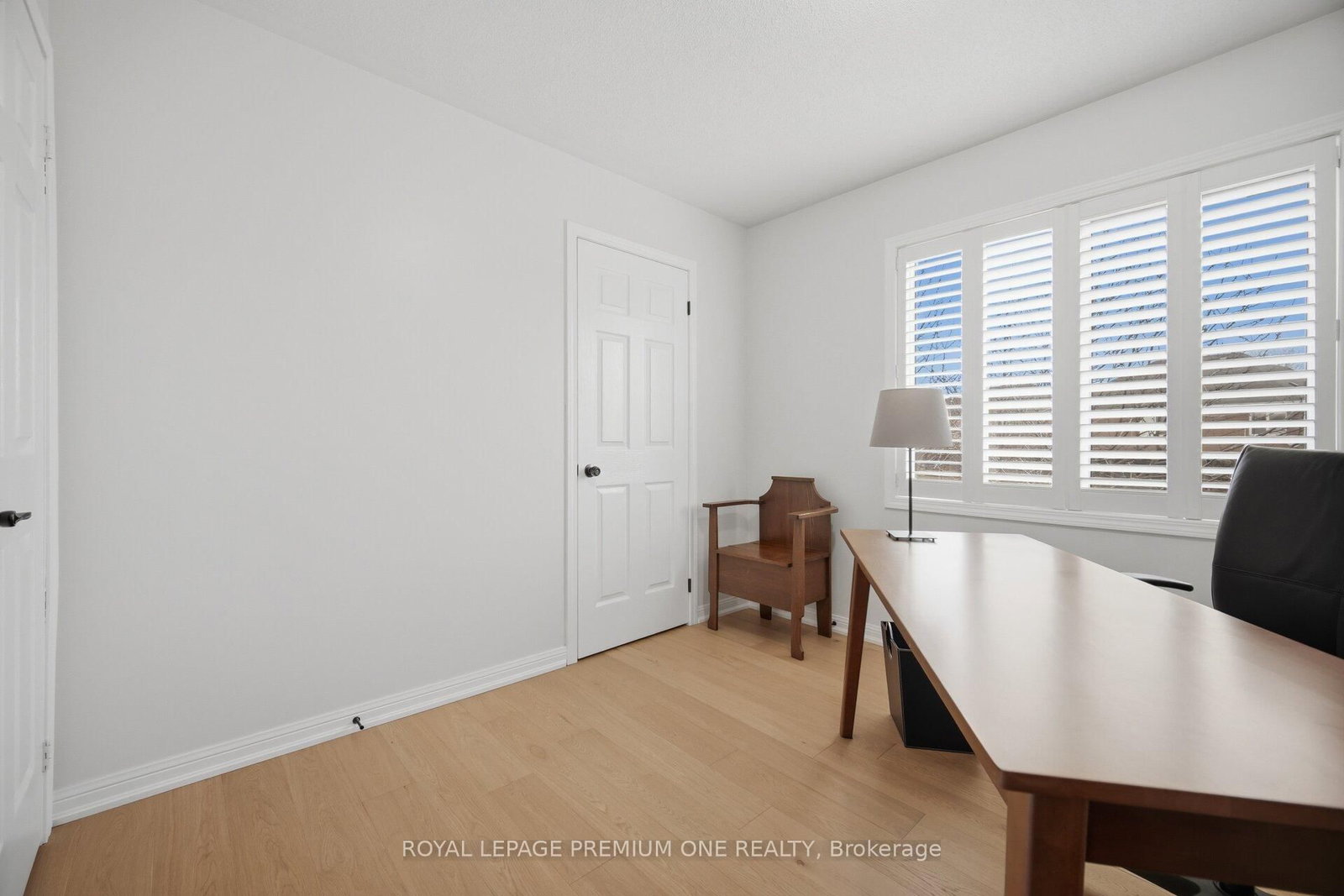 Detached House for sale at 21 Ocean Avenue, Vaughan, Ontario, L6A 2X7 - Vellore Village - MLS: N13009658