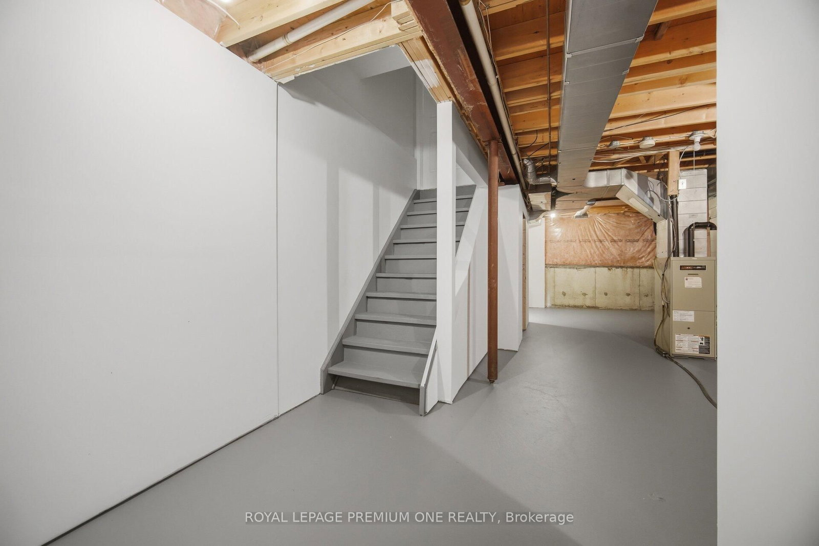 Detached House for sale at 21 Ocean Avenue, Vaughan, Ontario, L6A 2X7 - Vellore Village - MLS: N13009658