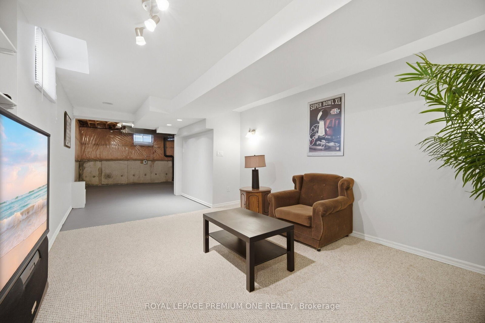 Detached House for sale at 21 Ocean Avenue, Vaughan, Ontario, L6A 2X7 - Vellore Village - MLS: N13009658