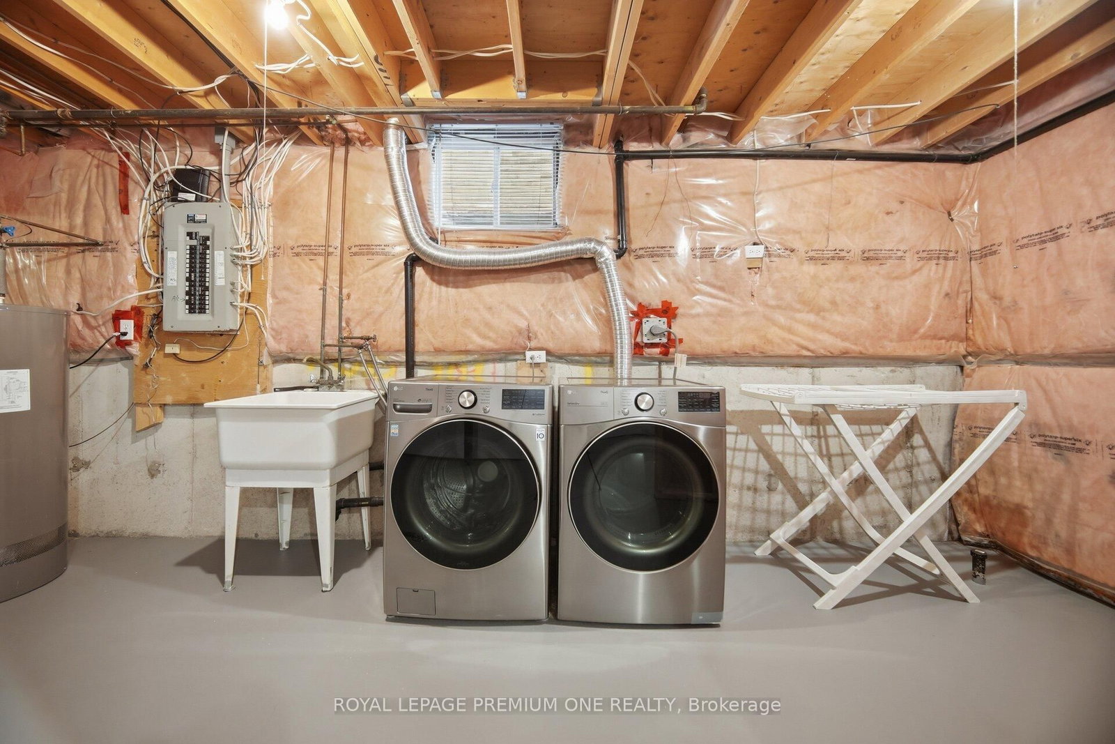 Detached House for sale at 21 Ocean Avenue, Vaughan, Ontario, L6A 2X7 - Vellore Village - MLS: N13009658