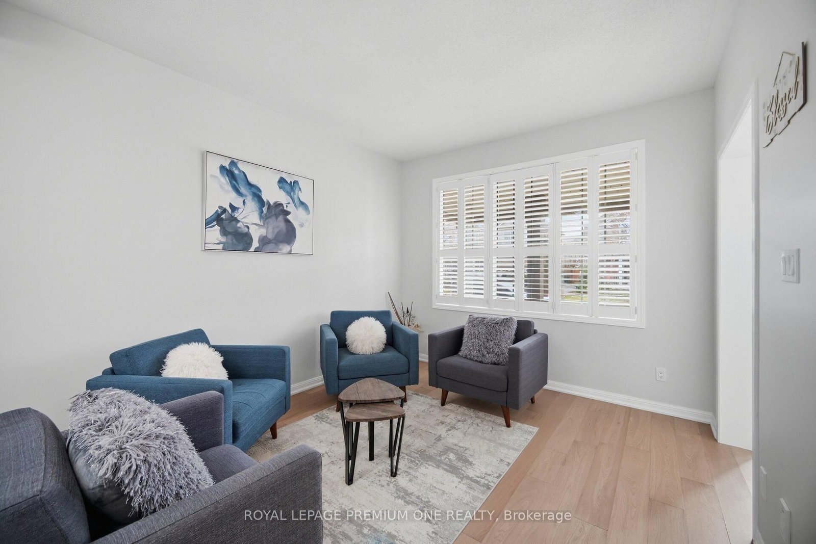 Detached House for sale at 21 Ocean Avenue, Vaughan, Ontario, L6A 2X7 - Vellore Village - MLS: N13009658