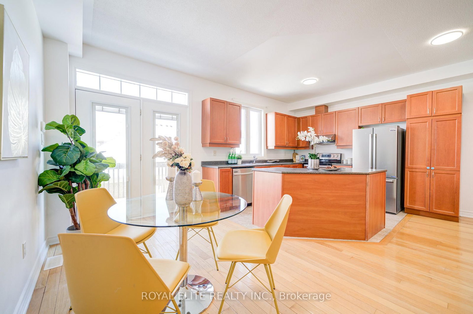 Townhouse for sale at 358 William Berczy Boulevard, Markham, Ontario, L6C 0C2 - Berczy - MLS: N13009772