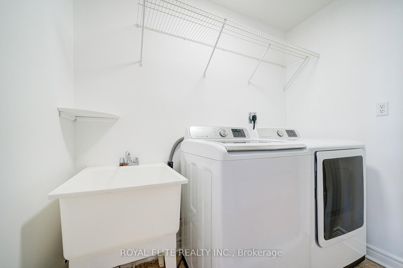 Townhouse for sale at 358 William Berczy Boulevard, Markham, Ontario, L6C 0C2 - Berczy - MLS: N13009772