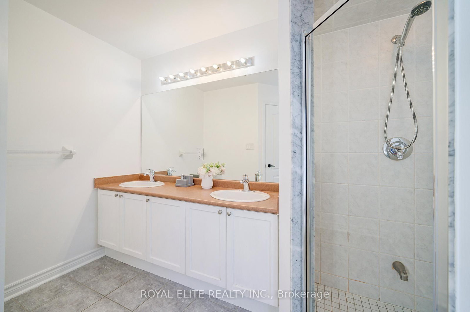 Townhouse for sale at 358 William Berczy Boulevard, Markham, Ontario, L6C 0C2 - Berczy - MLS: N13009772