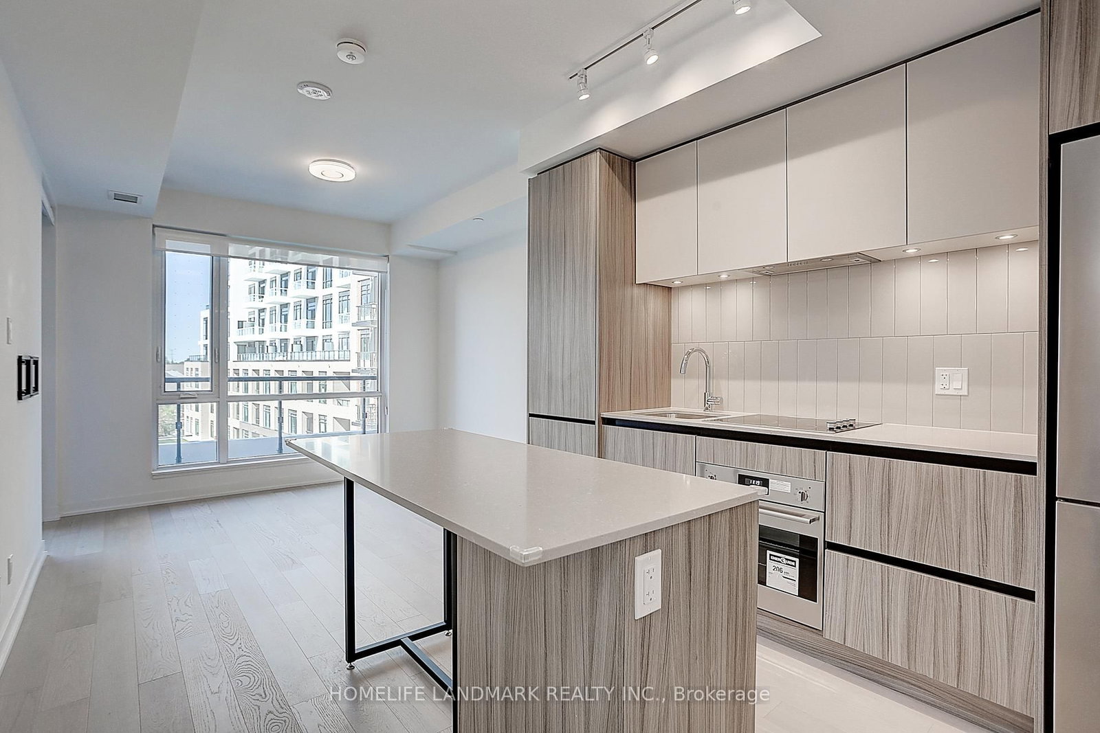 7950 Bathurst Street, Unit B-532 - Photo 12