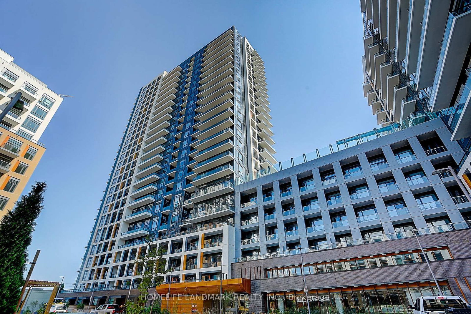 7950 Bathurst Street, Unit B-532 - Photo 2