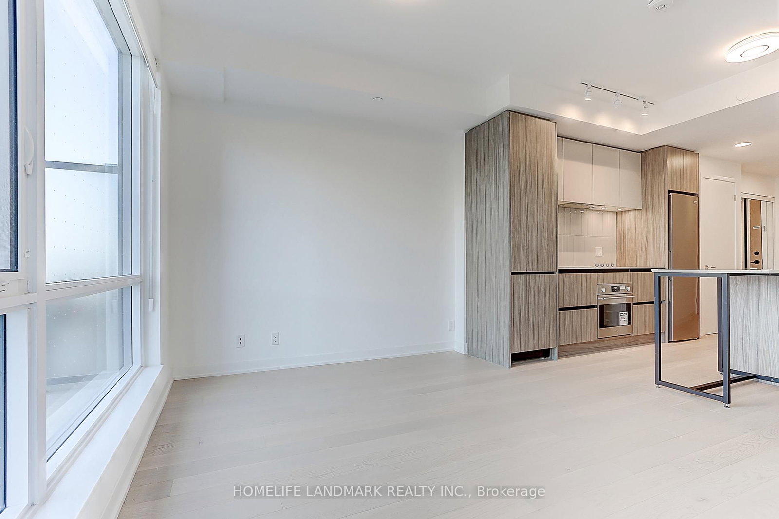 7950 Bathurst Street, Unit B-532 - Photo 21