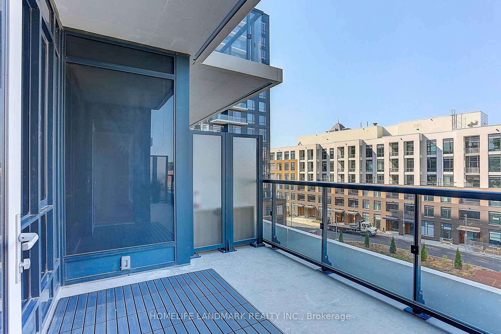 7950 Bathurst Street, Unit B-532 - Photo 26