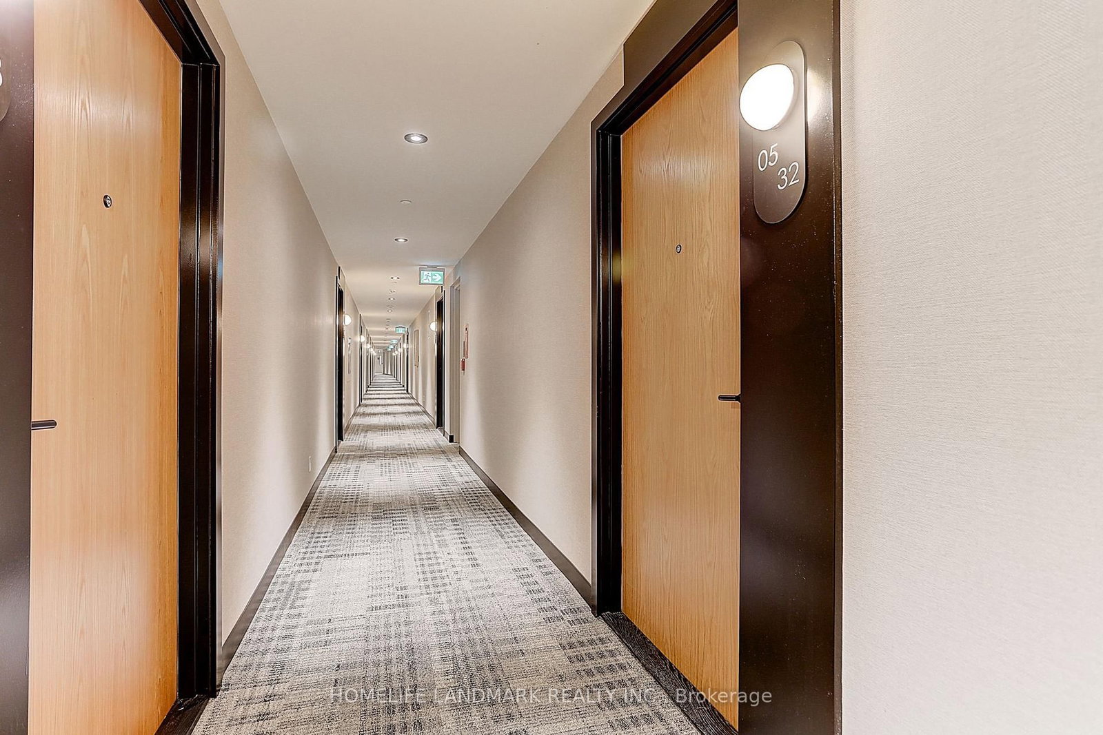 7950 Bathurst Street, Unit B-532 - Photo 3