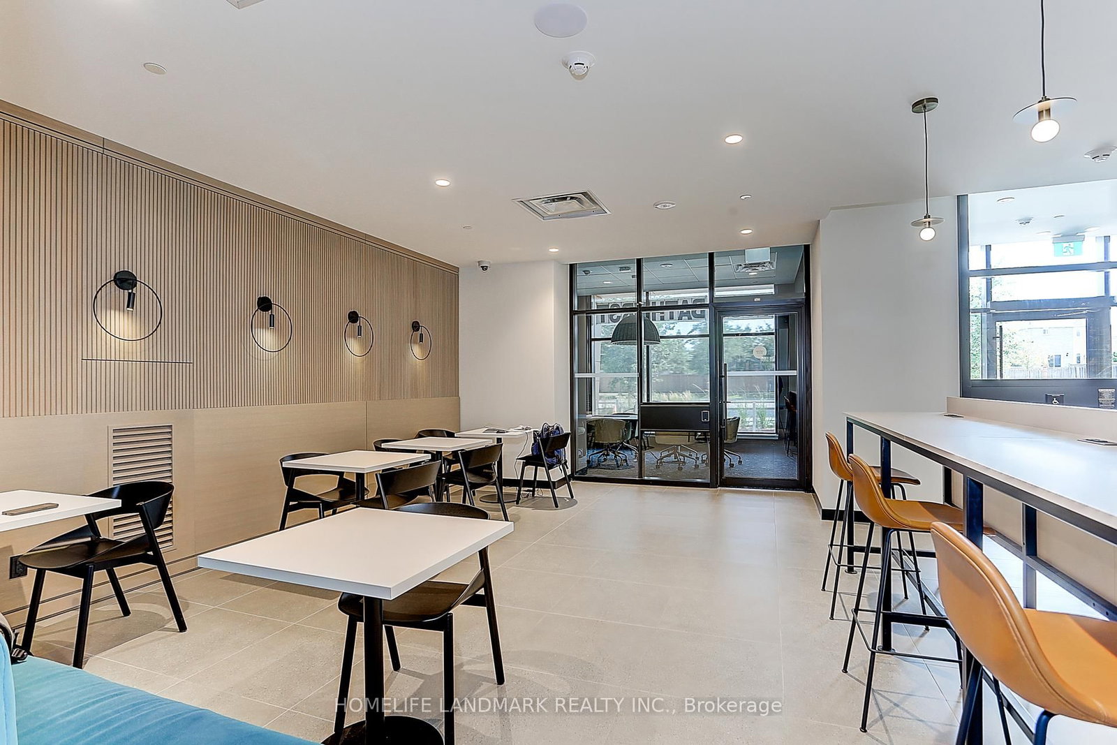 7950 Bathurst Street, Unit B-532 - Photo 34