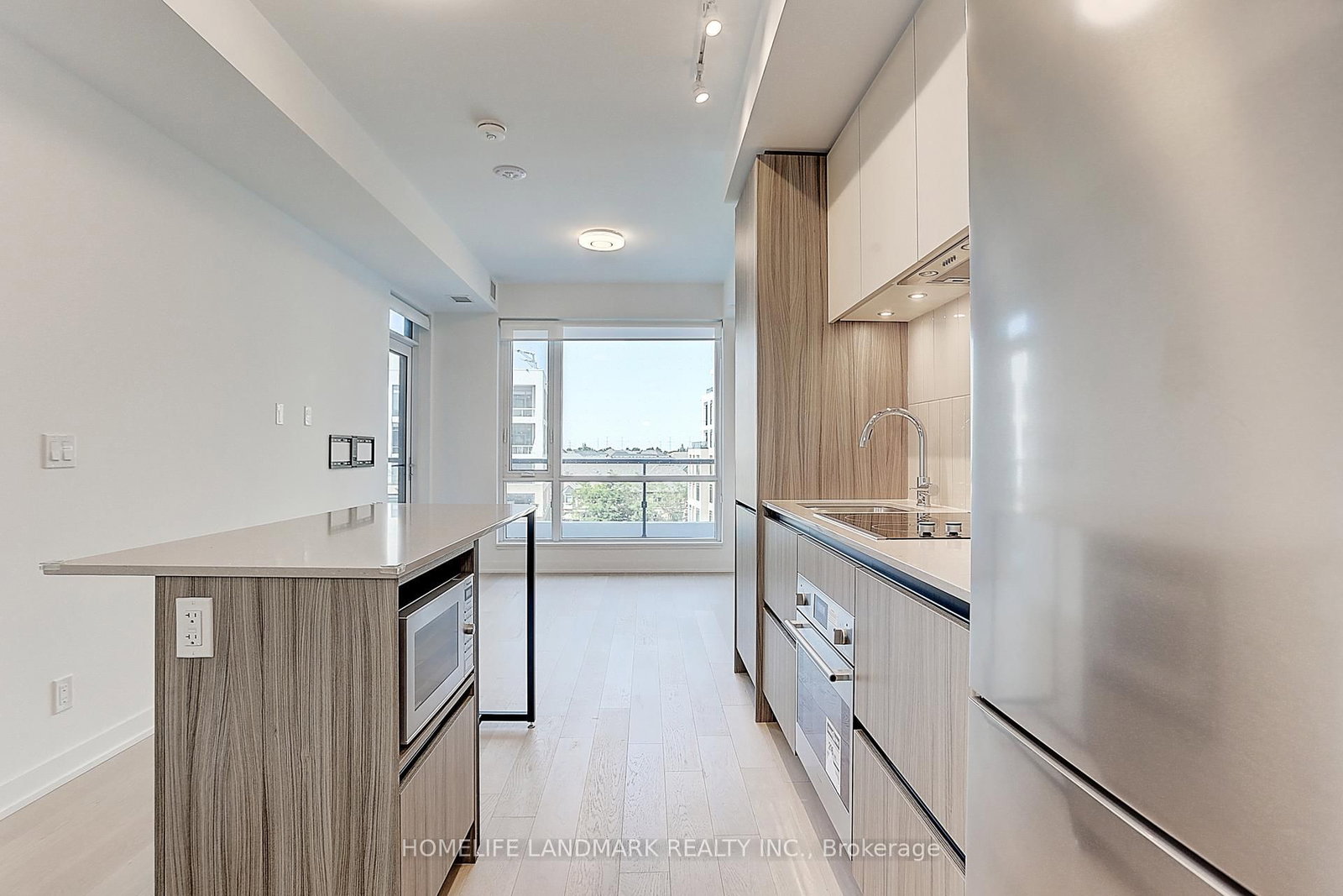 7950 Bathurst Street, Unit B-532 - Photo 8