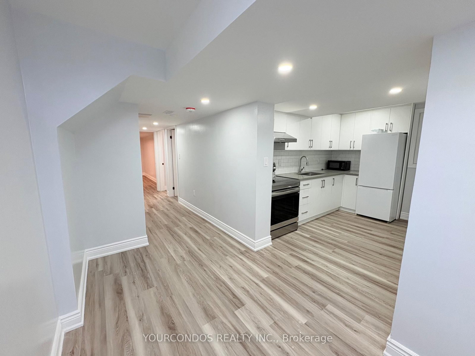 30 Lavron Court, Unit Bsmt - Photo 7