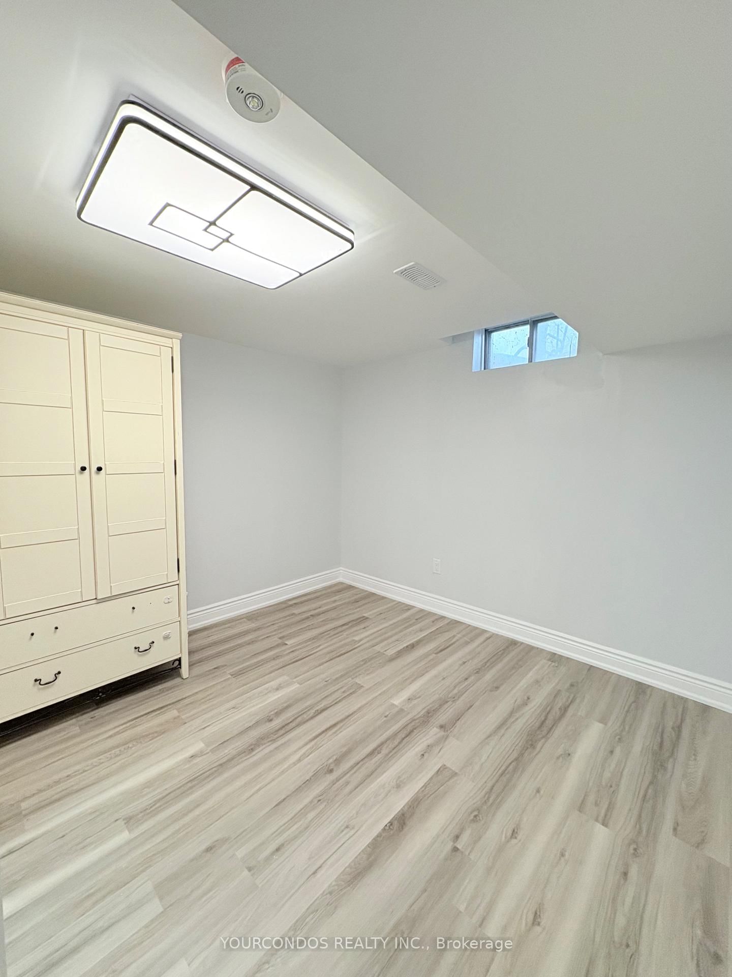 30 Lavron Court, Unit Bsmt - Photo 9