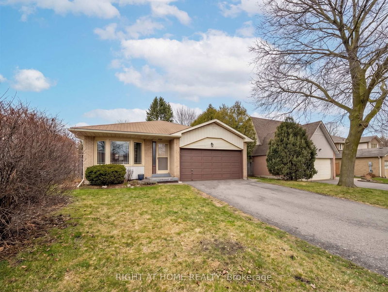 505 London Rd, Newmarket, L3Y 6E4 | Image 2