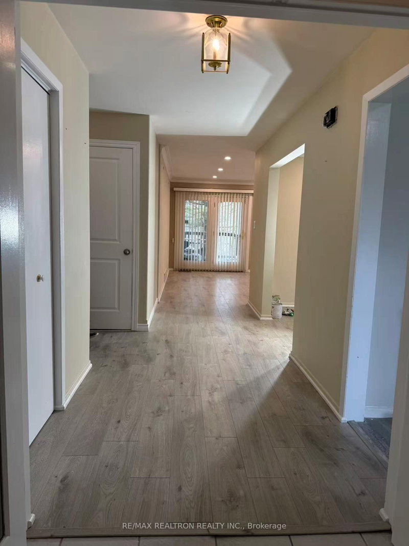 home for lease on Main-135 Royal Orchard Boulevard