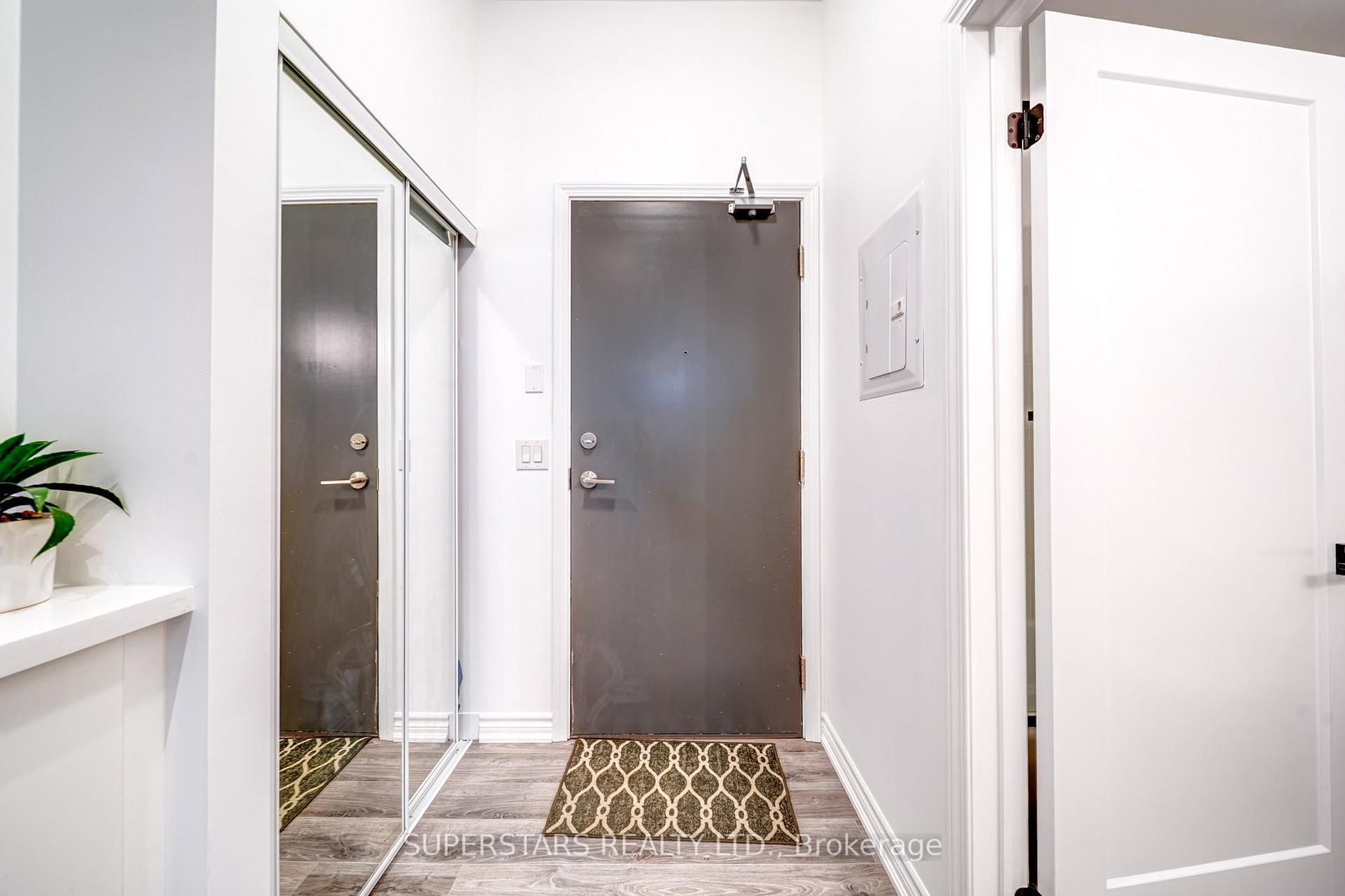 11611 Yonge Street, Unit 525 - Photo 13
