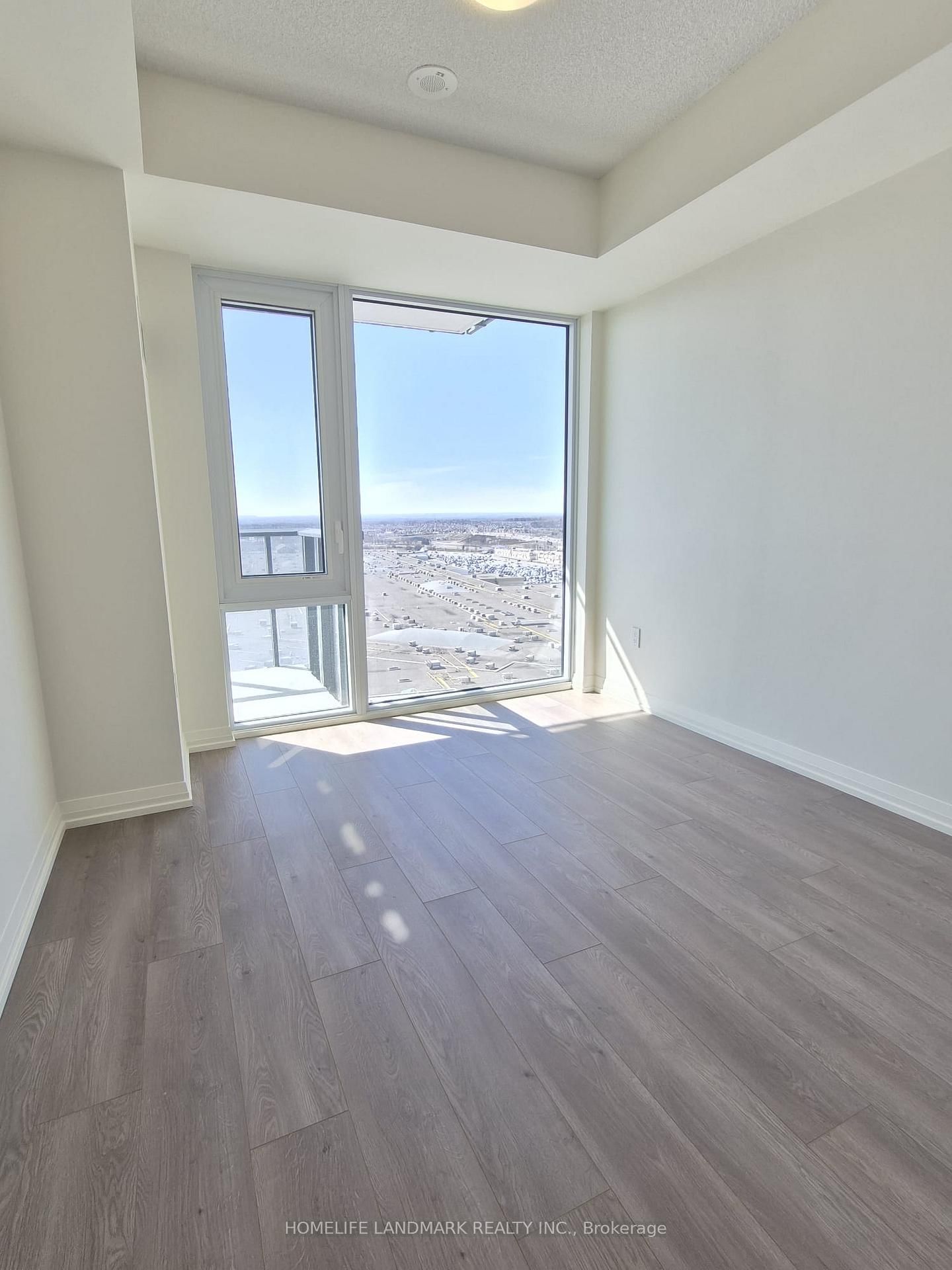 27 Korda Gate, Unit 1607 - Photo 12