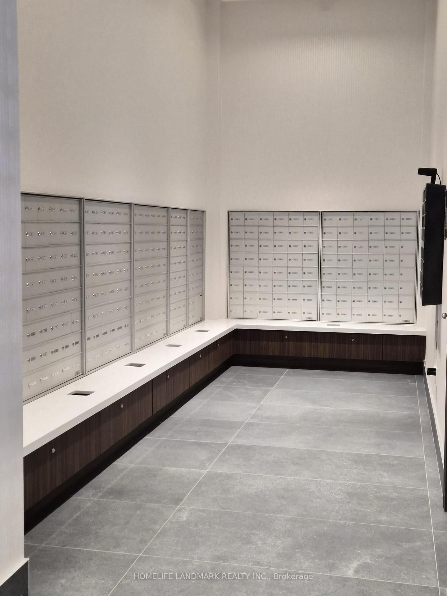 27 Korda Gate, Unit 1607 - Photo 5