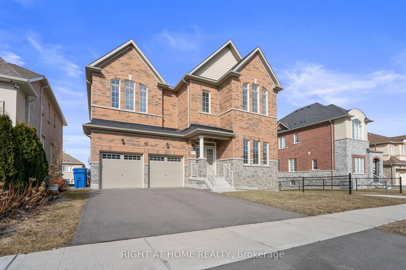 home for lease on 70 Carriage Shop Bend