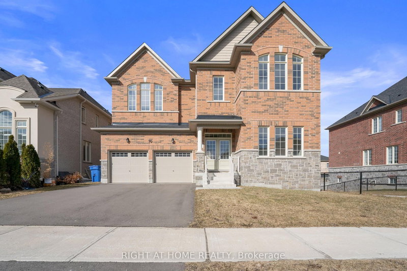 70 Carriage Shop Bend, East Gwillimbury, L9N 0C6 | Image 2