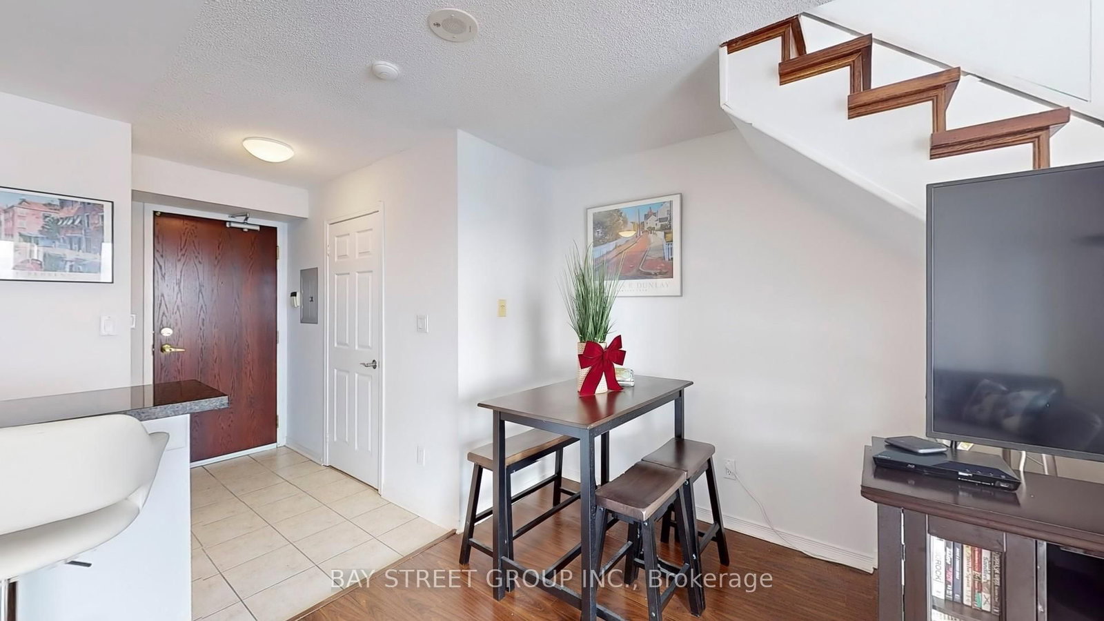 39 Oneida Crescent, Unit LPH19 - Photo 10
