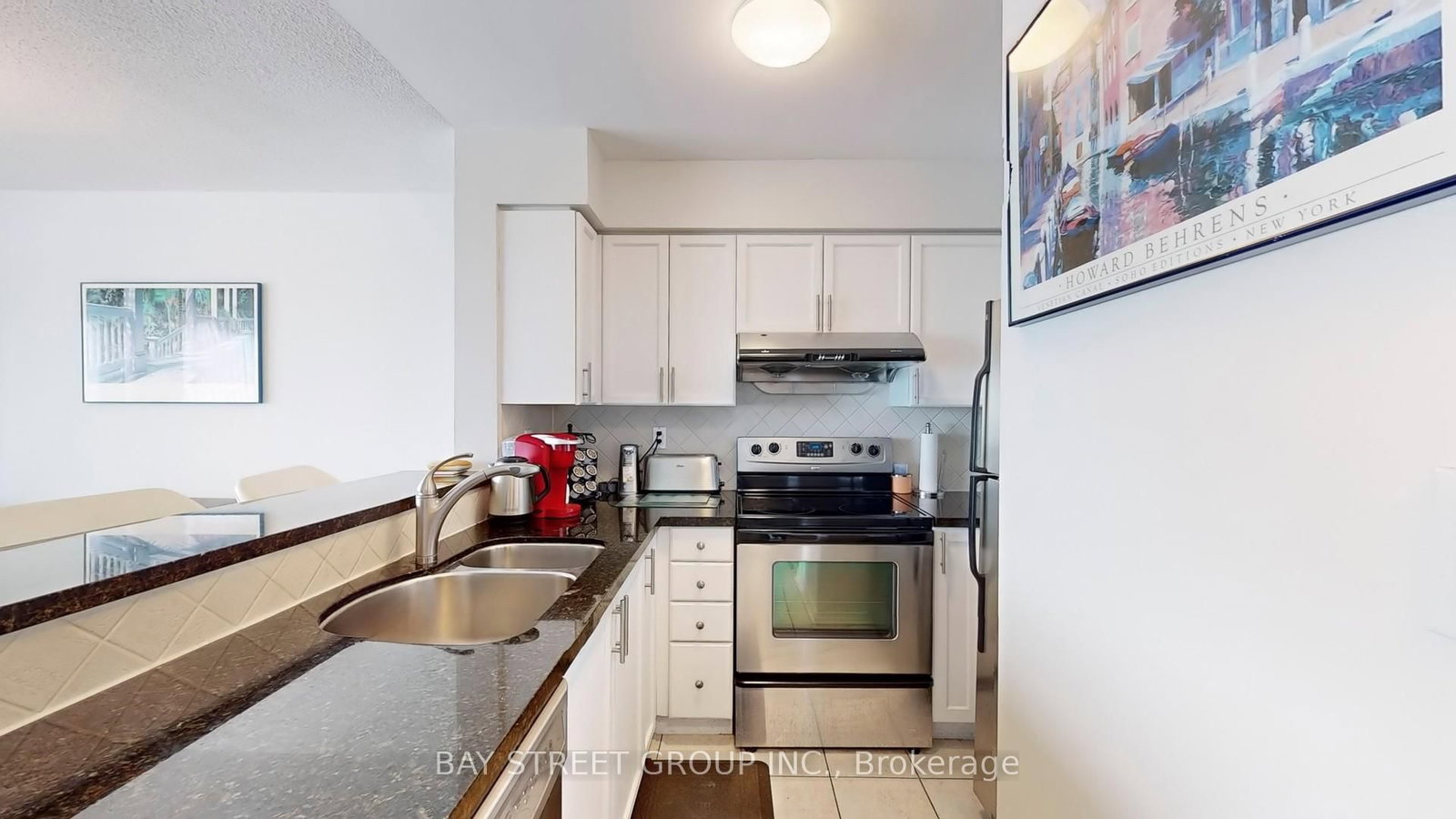 39 Oneida Crescent, Unit LPH19 - Photo 12