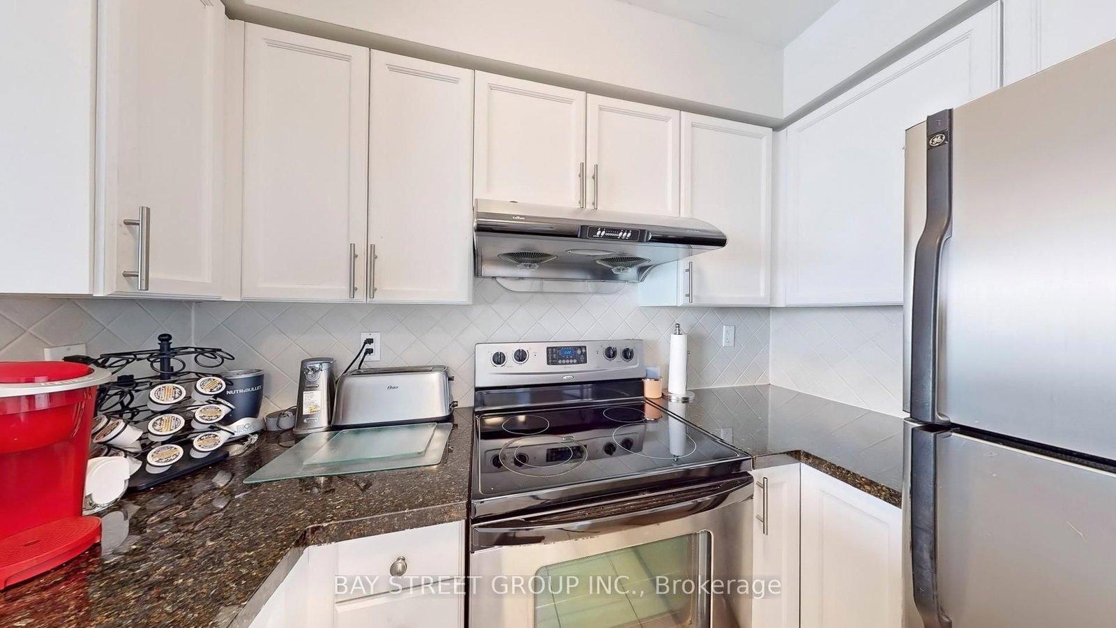 39 Oneida Crescent, Unit LPH19 - Photo 13