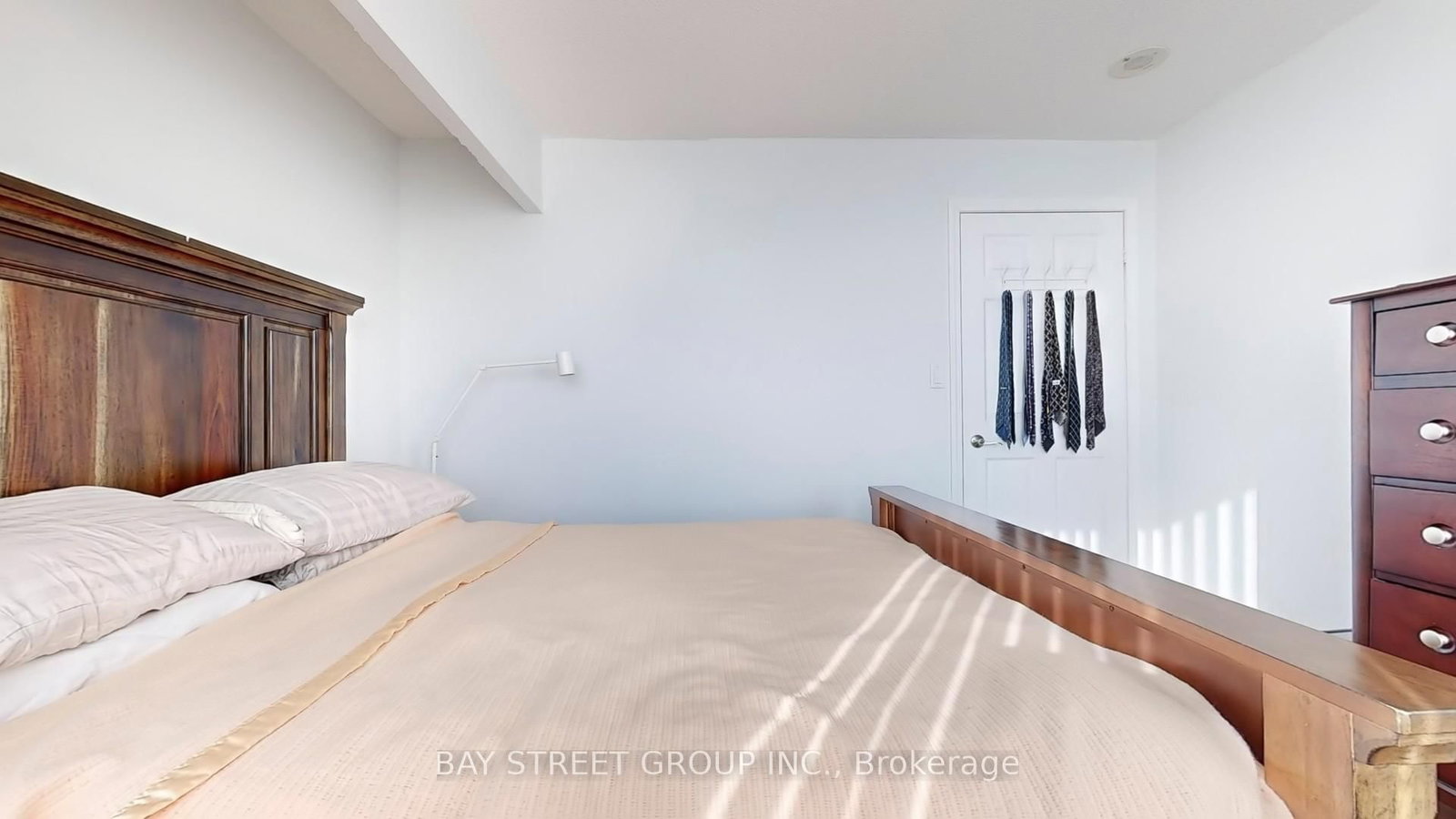 39 Oneida Crescent, Unit LPH19 - Photo 23