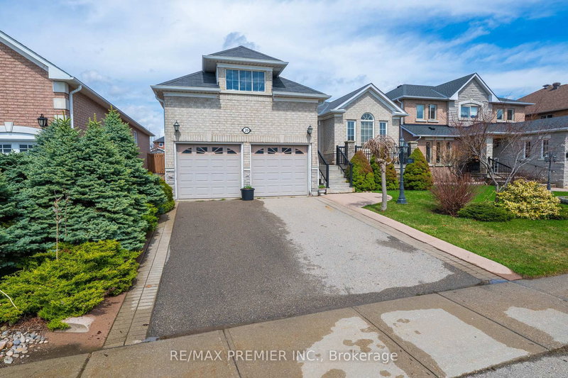 20 Drummond Dr, Vaughan, L6A 2M5 | Image 2