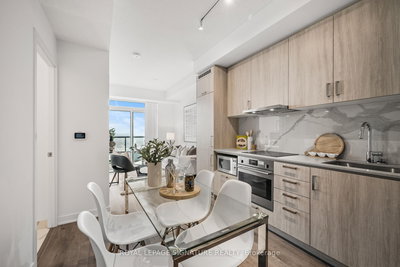 1101 - 60 Honeycrisp Cres | Vaughan | Image