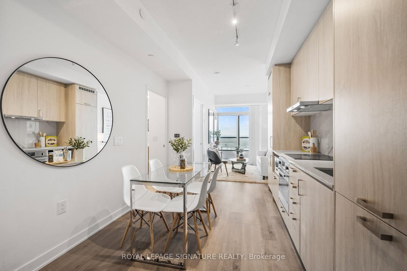 1101 - 60 Honeycrisp Cres, Vaughan, L4K 0N5 | Image 3