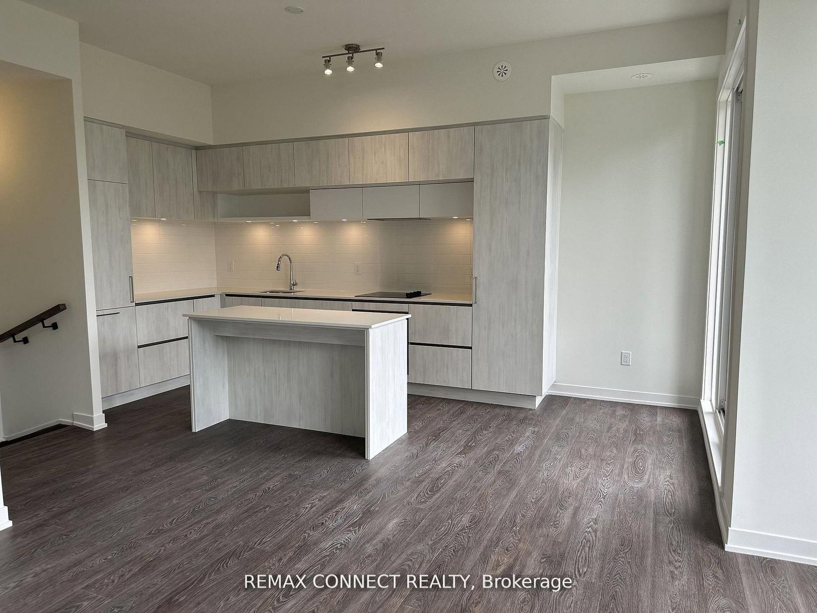 11 David Eyer Road, Unit 1518 - Photo 8