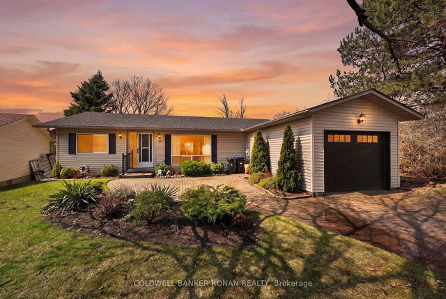 105 Tecumseth Pines Drive