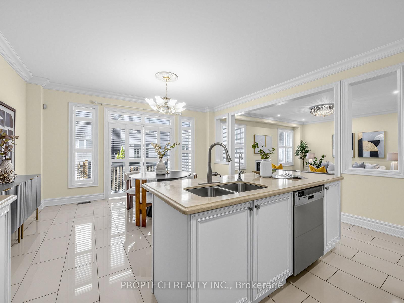 Detached House for sale at 40 Bracknell Avenue, Markham, Ontario, L6C 0R3 - Berczy - MLS: N13011248