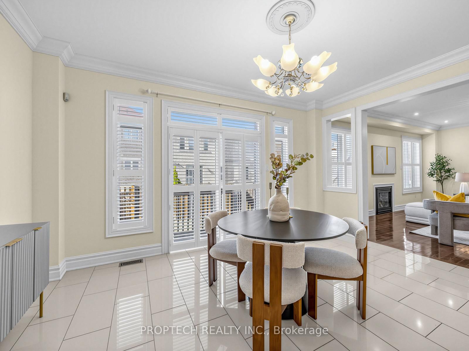 Detached House for sale at 40 Bracknell Avenue, Markham, Ontario, L6C 0R3 - Berczy - MLS: N13011248