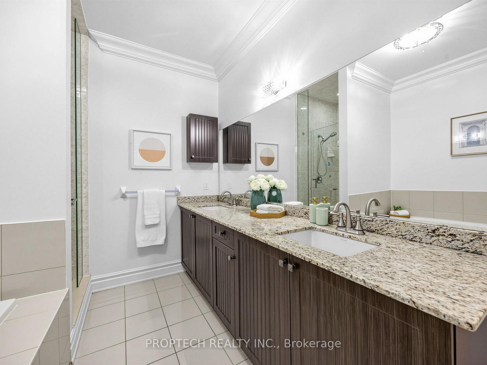 Detached House for sale at 40 Bracknell Avenue, Markham, Ontario, L6C 0R3 - Berczy - MLS: N13011248