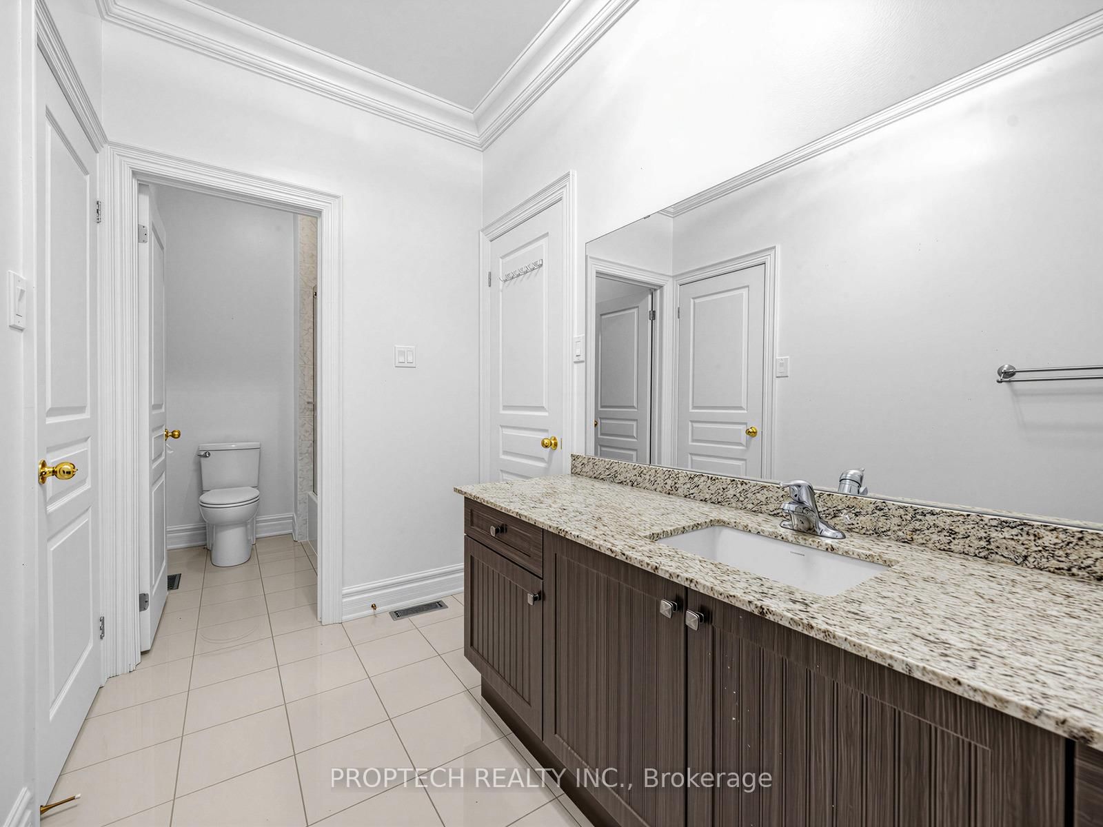 Detached House for sale at 40 Bracknell Avenue, Markham, Ontario, L6C 0R3 - Berczy - MLS: N13011248