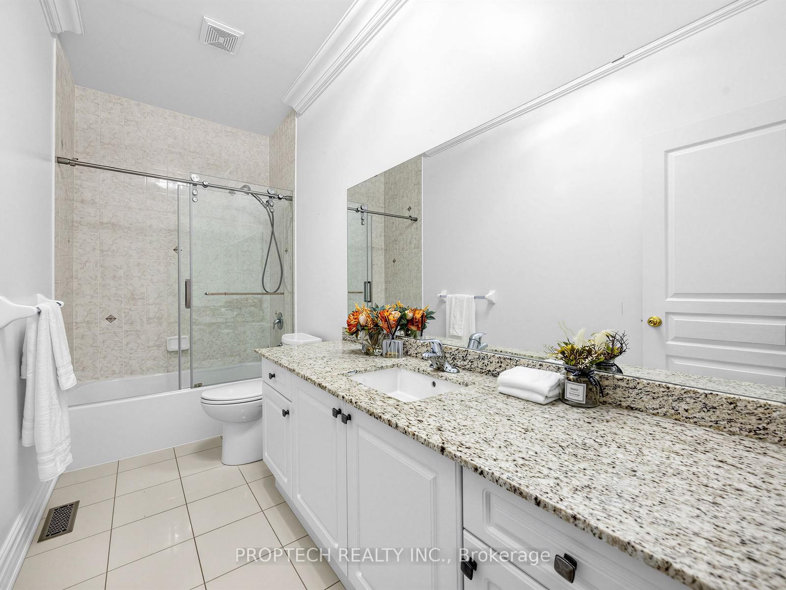 Detached House for sale at 40 Bracknell Avenue, Markham, Ontario, L6C 0R3 - Berczy - MLS: N13011248