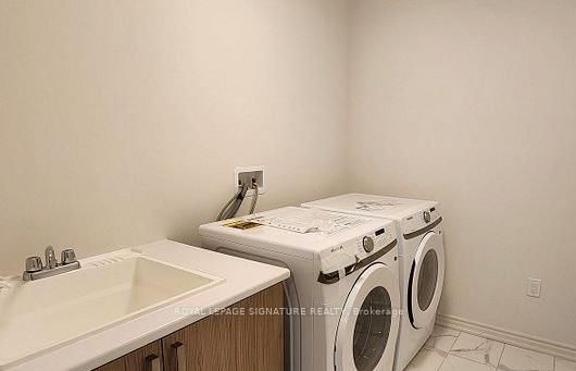 46 SANDHILL Crescent - Photo 11